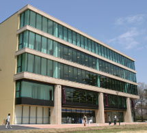 都築学園日本薬科大学食堂厚生棟